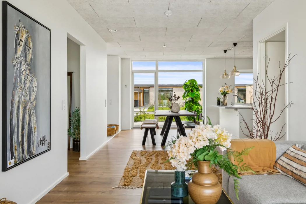 God planløsning og terrasse i roligt boligområde 4